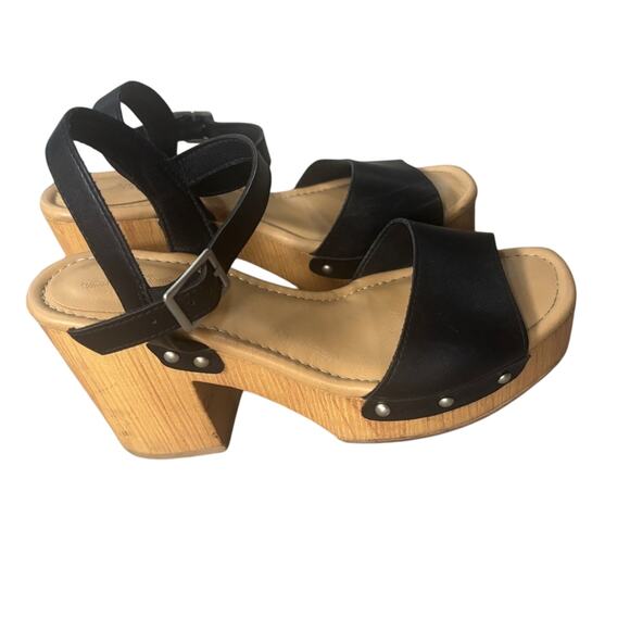 Universal Thread Black and Tan Platform Sandals - Size 8 - Picture 1 of 6
